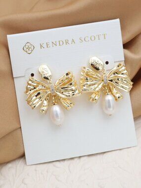 Kendra Scott x LoveShackFancy Pearl Bow Gold Earrings